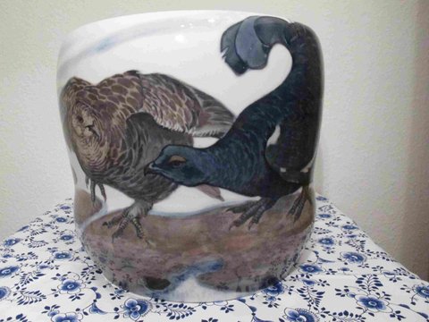 Mountain Cocks Vase