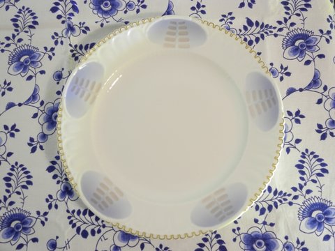 Heron Pale - flat dinner plate