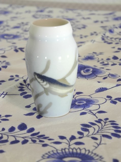 Miniatur fish vase