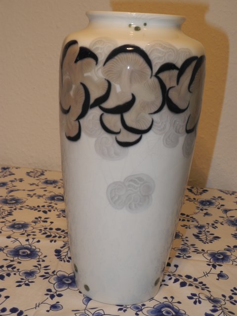 EDK - Mushroom Vase
