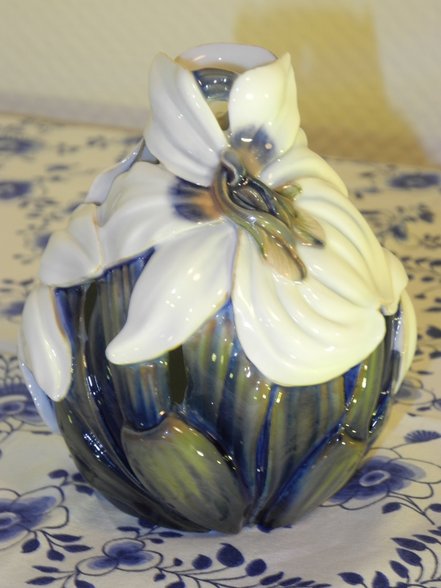 EHL - flower vase