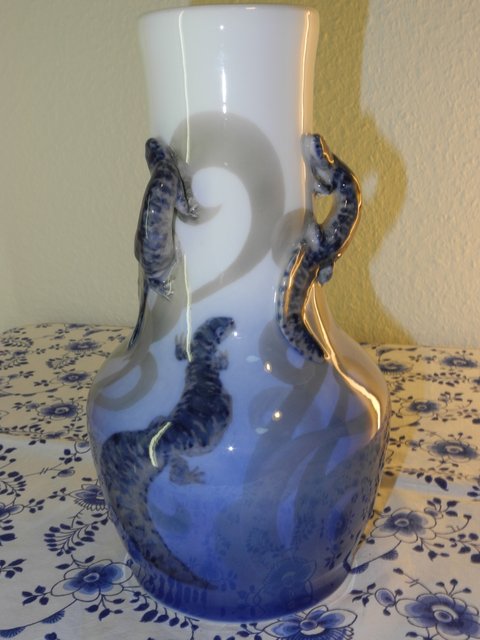 Lizzard Vase