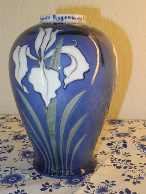 JM - Lily vase