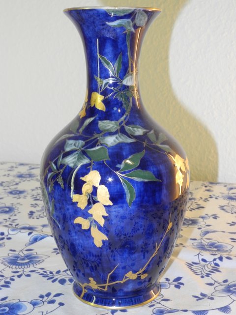 Butterfly and leaves Vase