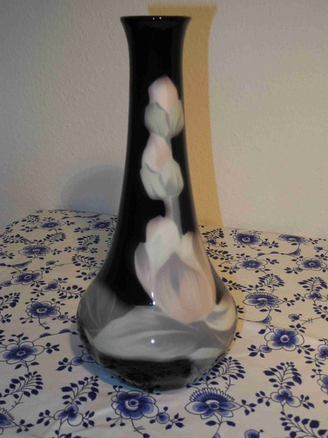 NL Black Flower Vase