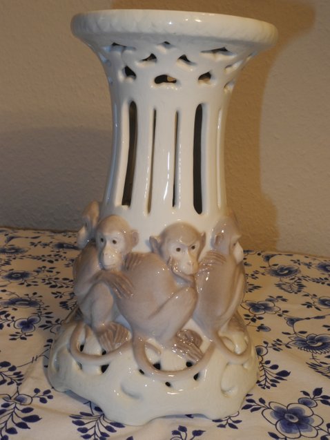 Monkey Stand for Centerpiece