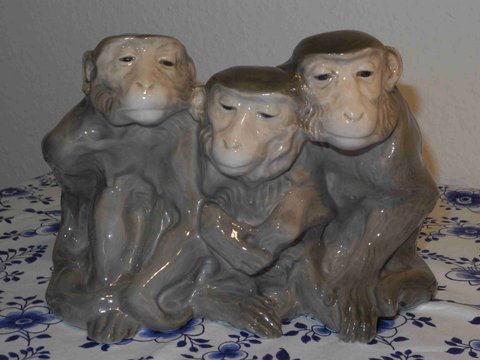 Monkey Trio