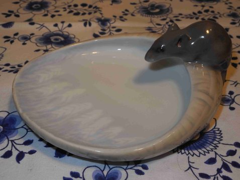 Mouse dish