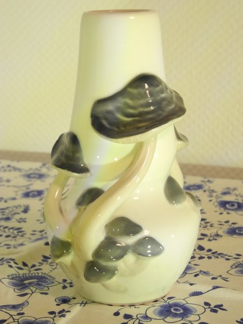 Mushroom vase
