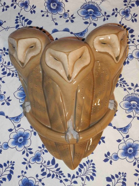 Three Owl Wall  Vase