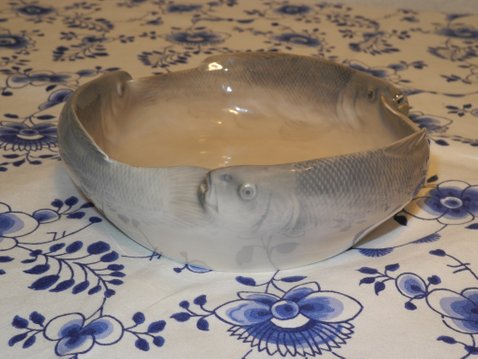 Three fish bowl