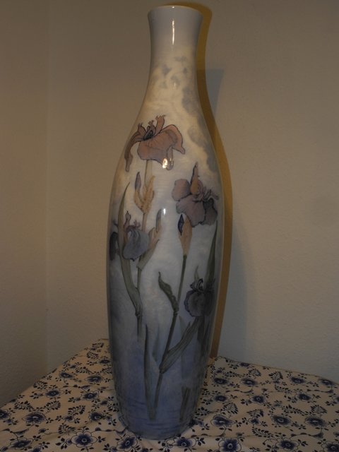 Lily Vase by SHS
