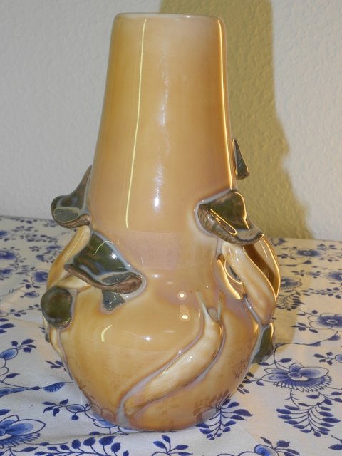 Running glaze mushroom vase