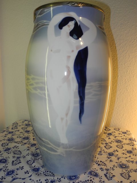 Psychodelic Vase